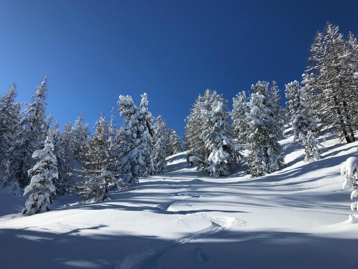 Le Chaberton, rénové en 2021, pied des pistes et spa Montgenèvre Extérieur photo
