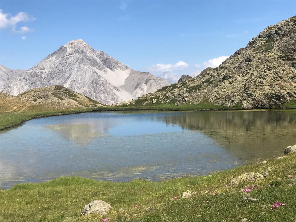 Le Chaberton, rénové en 2021, pied des pistes et spa Montgenèvre Extérieur photo