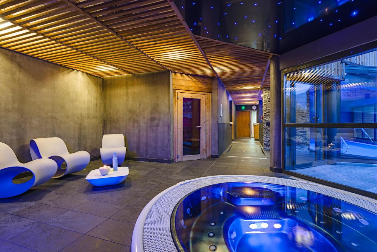 Le Chaberton, rénové en 2021, pied des pistes et spa Montgenèvre Extérieur photo